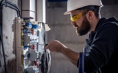 Elettricista a Caronno Pertusella: installazione, manutenzione e sicurezza degli impianti elettrici