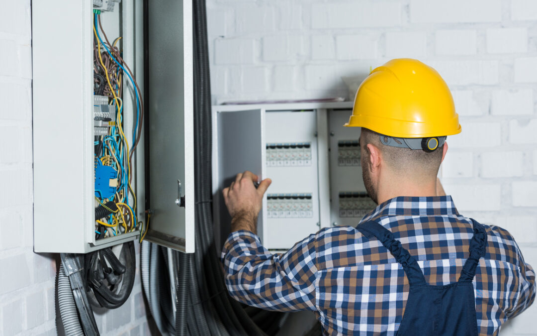 Scegli Energy SRL se cerchi un team di elettricisti a Caronno Pertusella